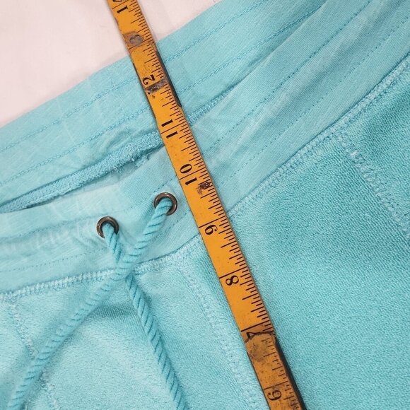 Land's End Blue Pants/Sweat Suit
Lot G - Picture 8 of 11